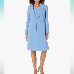 Le Suit‎ Women's JKT/Dress Suit blue size 8 NWT in packaging